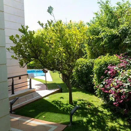 Beachside Villa In Puerto Marina, Benalmadena Exterior photo